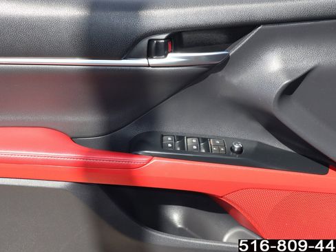 Used 2019 Toyota Camry XSE image 16