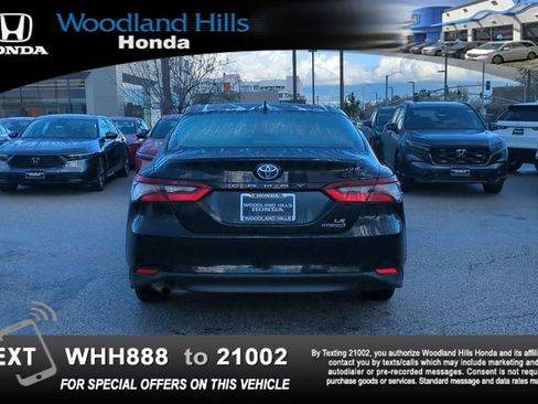 Used 2022 Toyota Camry LE image 6