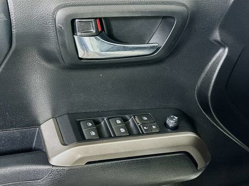 Used 2022 Toyota Tacoma Limited RWD image 14