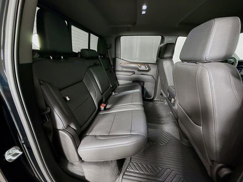 Used 2025 Chevrolet Silverado 1500 LT Trail Boss w/ LT Trail Boss Premium Package AWD/4WD image 27