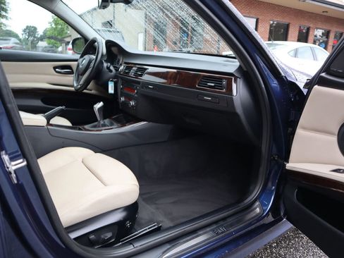 Used 2011 BMW 328i Sedan RWD image 15