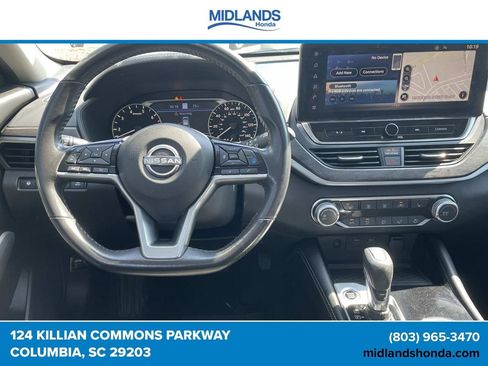 Used 2023 Nissan Altima 2.5 SV w/ SV Premium Package FWD image 12