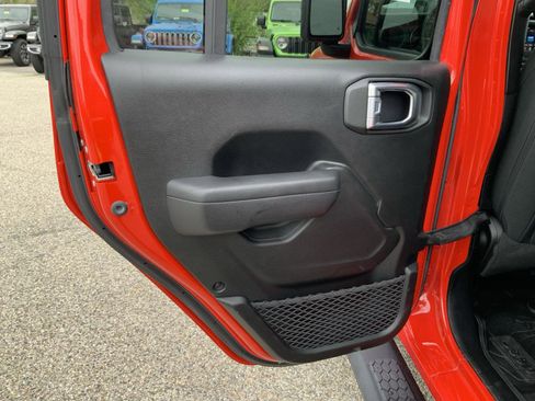 Used 2022 Jeep Wrangler Unlimited Sport image 50