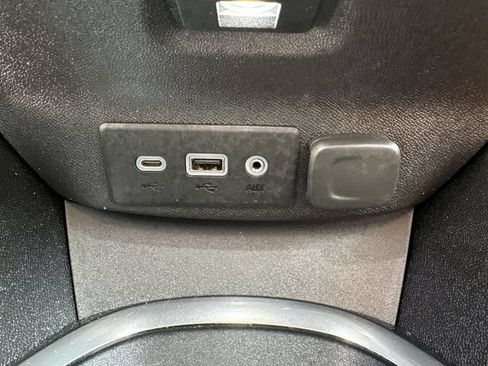 Used 2025 Chevrolet Malibu LT FWD image 25