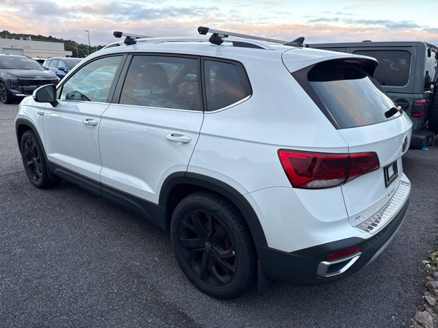 Used 2022 Volkswagen Taos SE AWD/4WD image 4