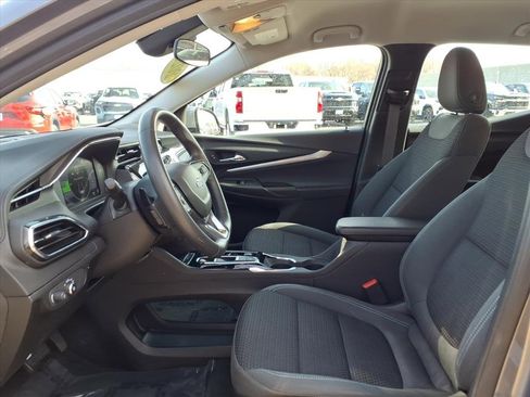 Used 2023 Chevrolet Bolt EUV LT w/ Driver Confidence Package image 9