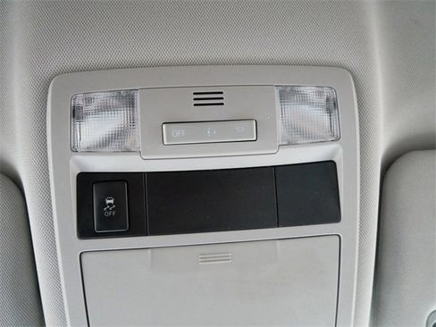 Used 2016 Toyota Tacoma SR5 image 24