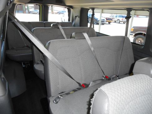 Used 2016 Chevrolet Express 3500 LT w/ LT Preferred Equipment Group image 22