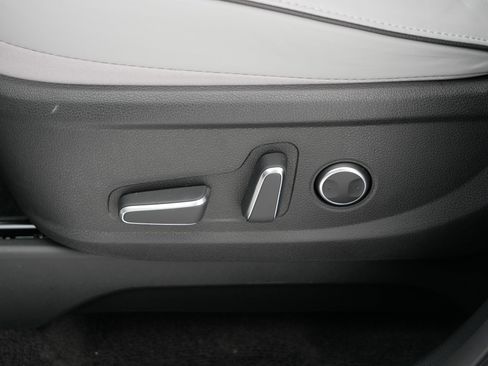 Certified 2025 Hyundai Palisade SEL image 20