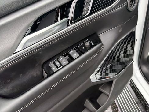 New 2026 Jeep Grand Wagoneer L Limited image 11