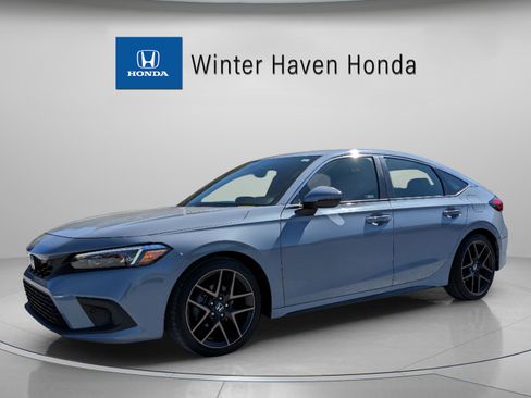 Used 2023 Honda Civic Sport Touring image 2