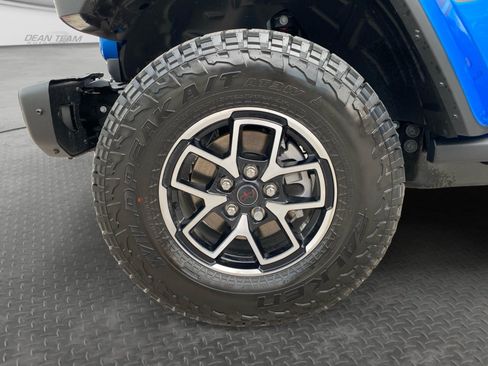 Used 2026 Jeep Gladiator Rubicon AWD/4WD image 36
