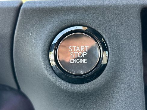 Used 2025 Lexus GX 550 image 23