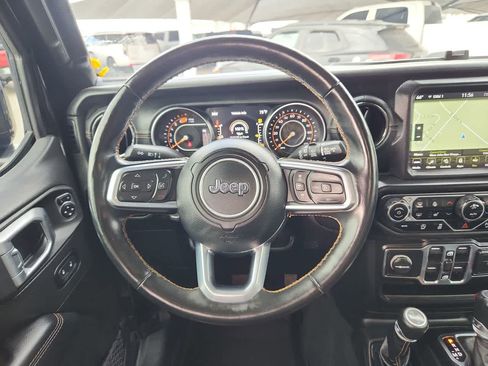 Used 2020 Jeep Wrangler Unlimited Sahara image 19
