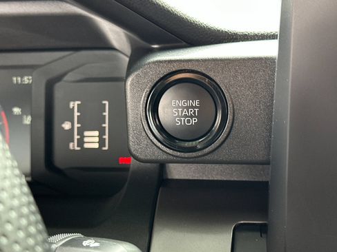 Used 2026 Toyota Tacoma SR5 RWD image 19