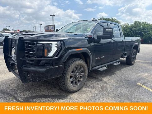 Used 2024 GMC Sierra 3500 AT4 w/ AT4 Preferred Package AWD/4WD image 5