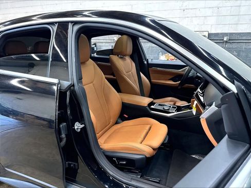 Used 2024 BMW i4 eDrive35 RWD image 10