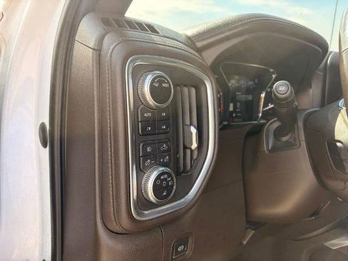 Used 2022 GMC Sierra 2500 Denali AWD/4WD image 17