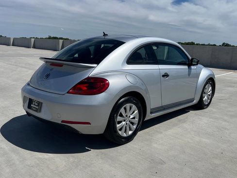 Used 2016 Volkswagen Beetle 1.8T S FWD image 5