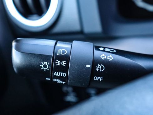 Used 2020 Toyota Tundra SR5 image 31