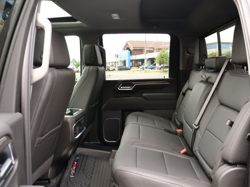 New 2026 Chevrolet Silverado 2500 LTZ w/ LTZ Convenience Package AWD/4WD image 23