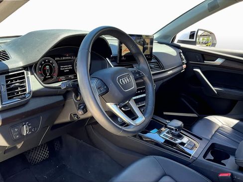 Used 2023 Audi Q5 2.0T Premium Plus w/ Premium Plus Package AWD/4WD image 16