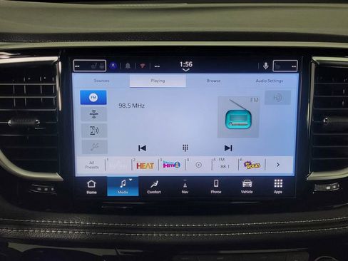 New 2026 Chrysler Pacifica Limited w/ S Appearance Package image 23