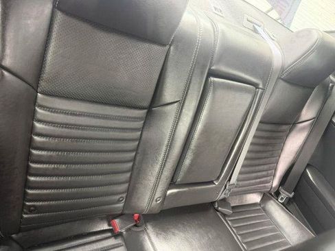 Used 2014 Dodge Challenger SXT Plus RWD image 12