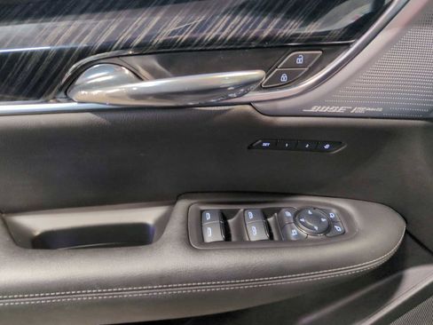 Used 2023 Cadillac XT6 Premium Luxury image 22