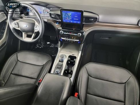 Certified 2023 Ford Explorer Limited AWD/4WD image 33
