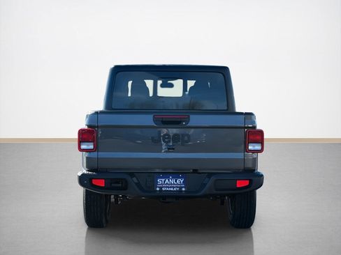 New 2026 Jeep Gladiator Sport AWD/4WD image 7