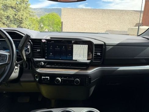 Used 2024 Chevrolet Silverado 2500 LT AWD/4WD image 15
