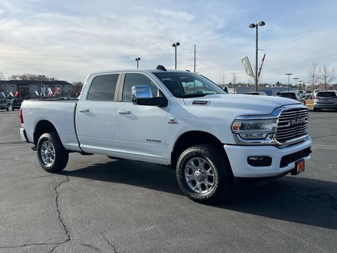 Used 2024 RAM 2500 Laramie AWD/4WD image 6