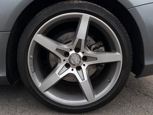 Used 2019 Mercedes-Benz SL 550 image 61