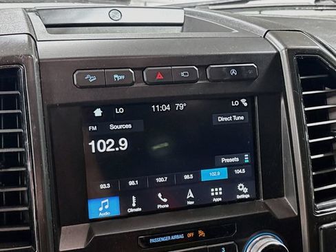 Used 2018 Ford F150 Lariat w/ Equipment Group 502A Luxury AWD/4WD image 14