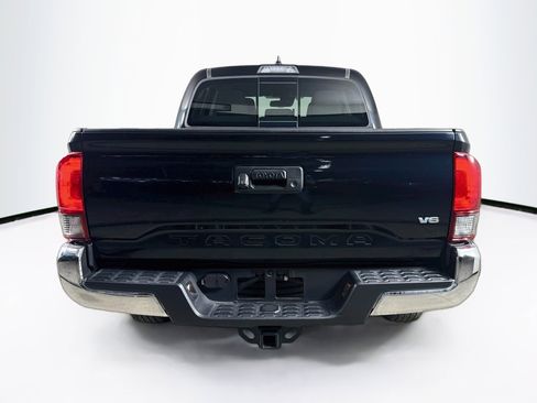 Used 2020 Toyota Tacoma SR5 RWD image 29