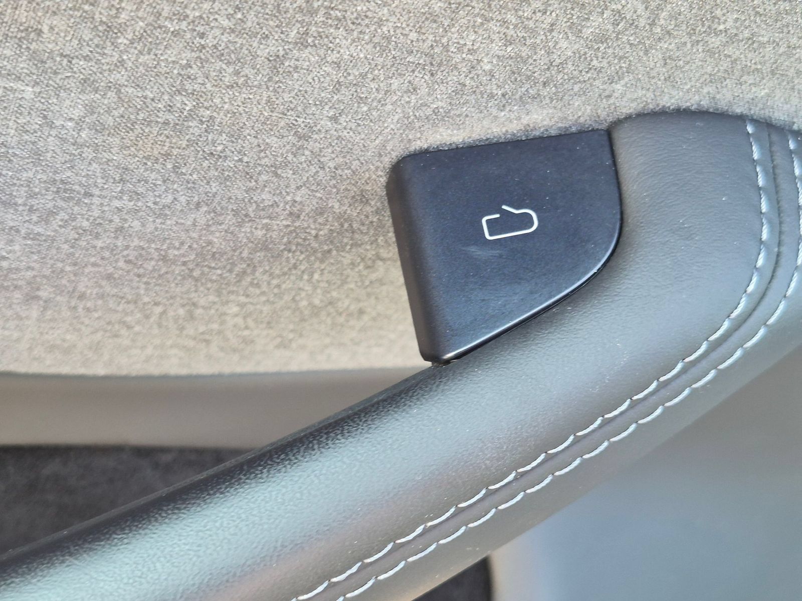 Used 2025 Tesla Model 3 Long Range RWD image 13