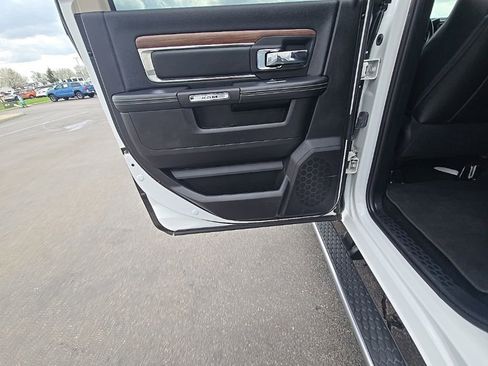 Used 2015 RAM 2500 Laramie w/ Convenience Group AWD/4WD image 27
