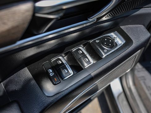 Used 2021 Kia Telluride EX w/ EX Premium Package FWD image 12