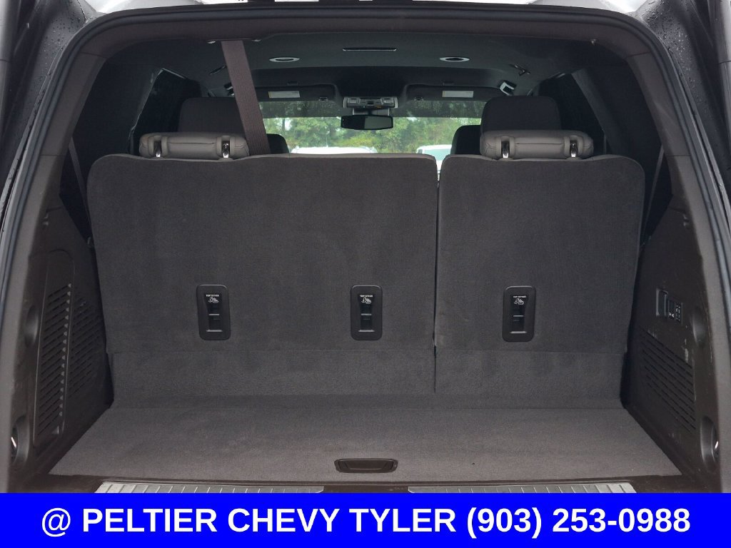 Used 2024 Chevrolet Tahoe Z71 w/ Luxury Package AWD/4WD image 8