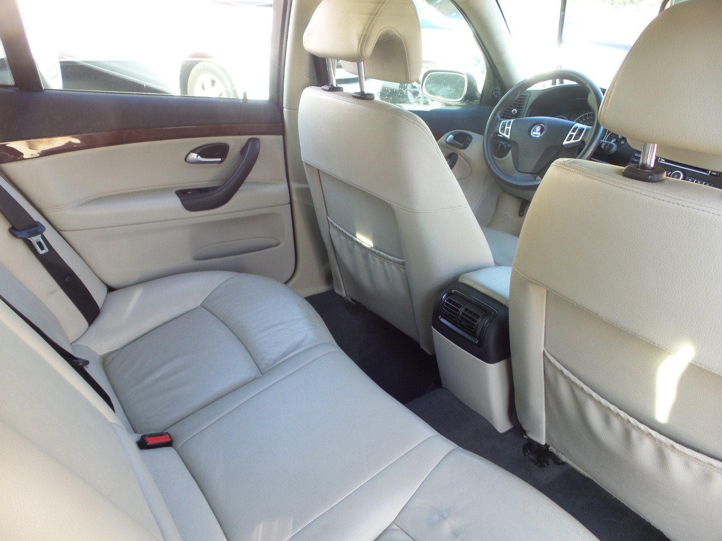 Used 2008 Saab 9-3 2.0T w/ Moonroof Package FWD image 8