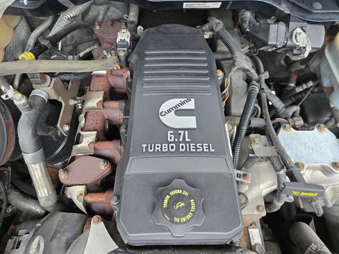 Used 2014 RAM 2500 Tradesman w/ Chrome Appearance Group AWD/4WD image 19