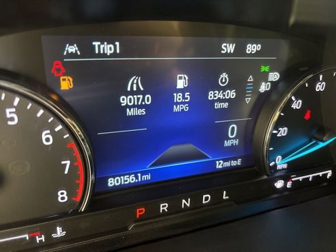 Used 2022 Ford Explorer XLT w/ Equipment Group 202A AWD/4WD image 39