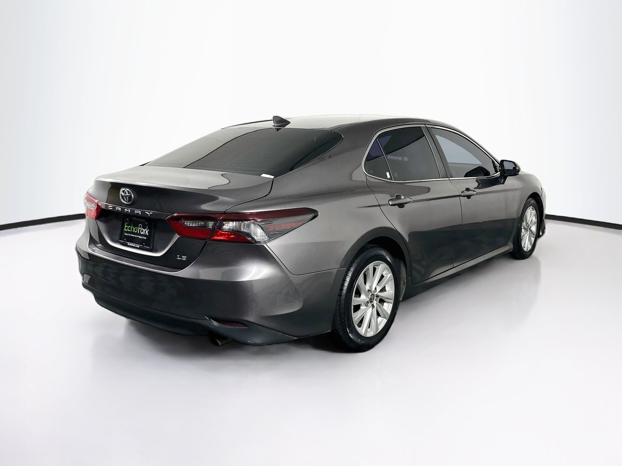 Used 2023 Toyota Camry LE FWD image 9
