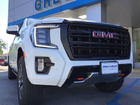 Used 2023 GMC Yukon XL AT4 w/ AT4 Premium Plus Package AWD/4WD image 49