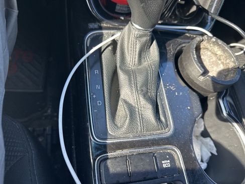 Used 2015 Kia Sorento LX image 15