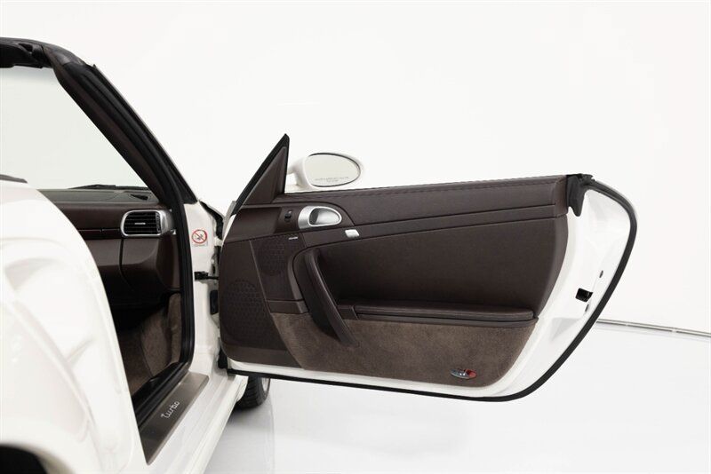 Used 2008 Porsche 911 Turbo AWD/4WD image 31