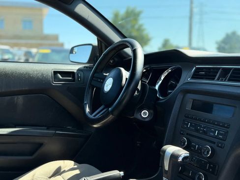 Used 2012 Ford Mustang Coupe RWD image 20