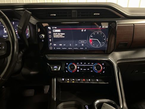 Certified 2024 GMC Sierra 2500 Denali Ultimate image 15