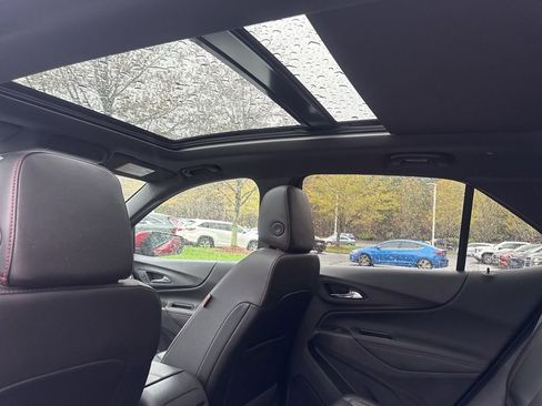 Used 2024 Chevrolet Equinox RS w/ RS Leather Package image 11